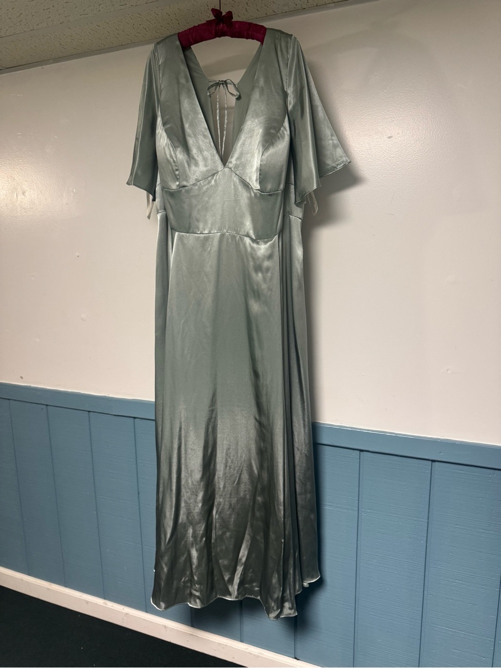 Elegant Sage Green Satin Maxi Dress with V-Neck and Flutter Sleeves